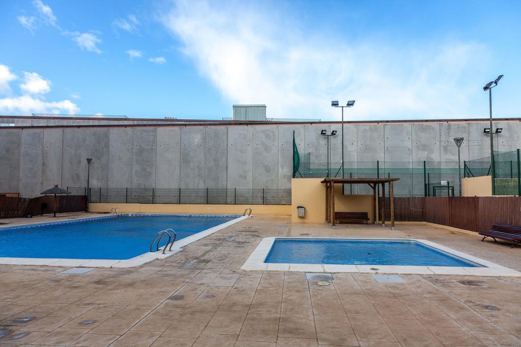 Valencia Flat Rental Swim And Paddle Room photo