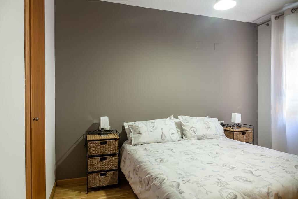 Valencia Flat Rental Swim And Paddle Room photo